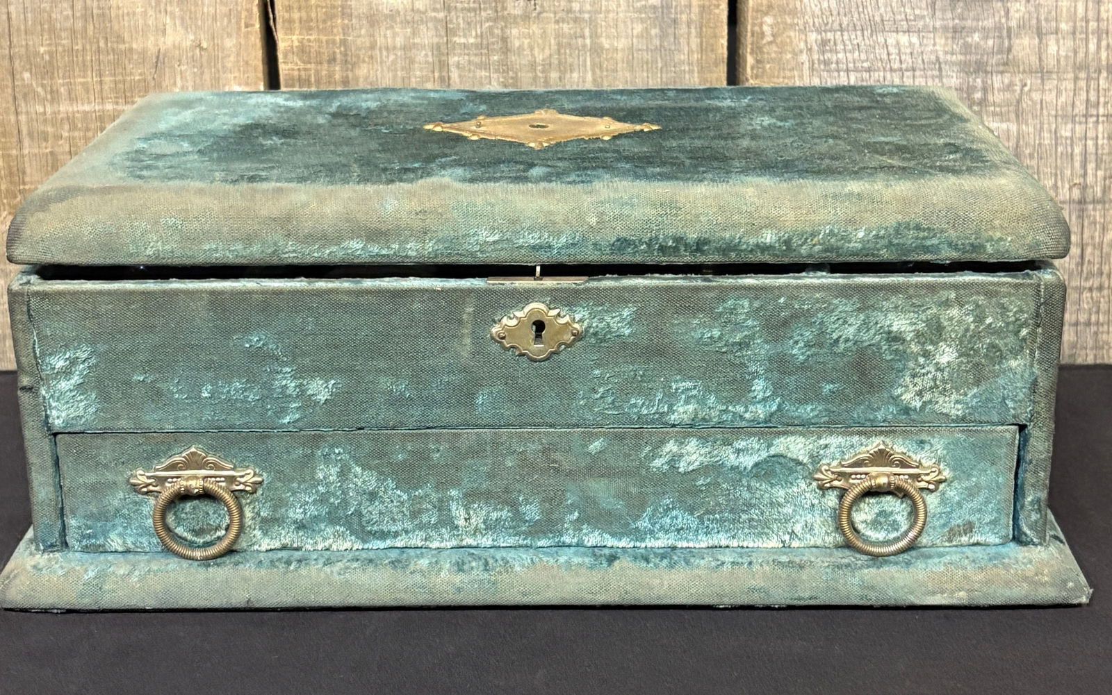 Antique Light Blue Velvet Victorian Traveling Dressing Vanity Set 8"X14"X6" (1 of 7)