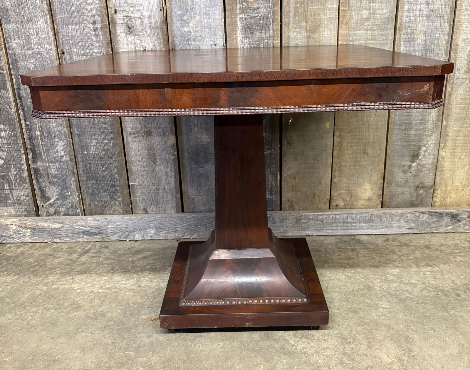 Antique American Empire Flame Crotch Mahogany Pedestal Table 33"X33"X30" (1 of 7)