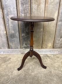 Antique Georgian Mahogany Tilt Top Plant Stand / Lamp Table 18"X18"X26"