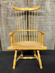 Vintage Windsor-style Armchair in Miniature