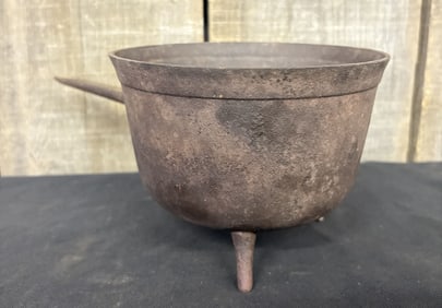 Antique Primitive Cast Iron 3-Leg Smelting Pot