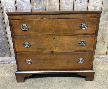 Antique Georgian Mahogany Chest of Three (3) Drawers 20"X37"X33": Antique Georgian Mahogany Chest of Three (3) Drawers 20"X37"X33"