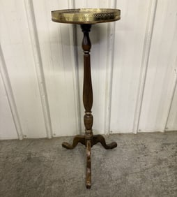 Mahogany Queen Anne Style Pedestal Plant Stand With Brass Gallery 12"X16"X36"