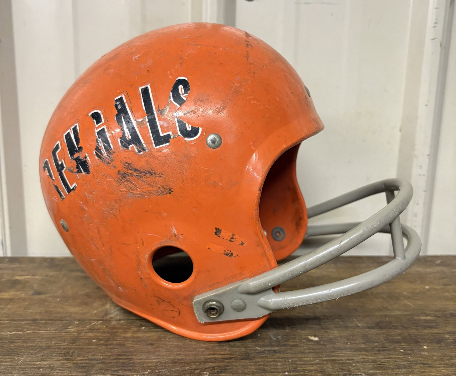 Cincinnati Bengals Helmet By Rawlings U.S.A. 7"X10"X10": Cincinnati Bengals Helmet By Rawlings U.S.A. 7"X10"X10"
