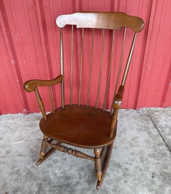 Antique Maple Windsor Captain's Rocking Chair 25"X26"X41"