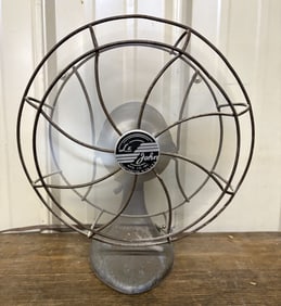 Vintage Le John Industrial Desk Fan; Huntington, W.V. 7"X10"X13"