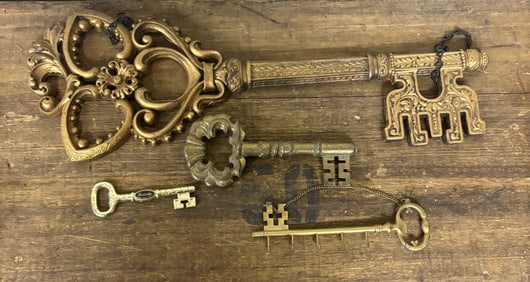 Collection of Decorative Skeleton Keys 8"X22"