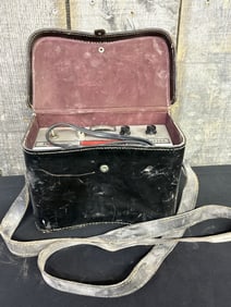 Robinair Gas Leak Detector With Leather Case 9"X7"X7"