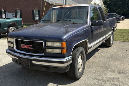1995 GMC Sierra 1/2 Ton Pickup Truck 5.7 4WD 281,707 Miles. Starts, Runs, As-Is. Inspect In-Person.