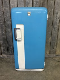 Vintage International Harvester Decorator Refrigerator C. 1953; Working. 24"X29"X60"