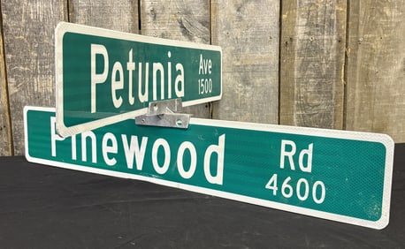 Petunia Ave. - Pinewood Rd. Traffic Signs 36"X12"