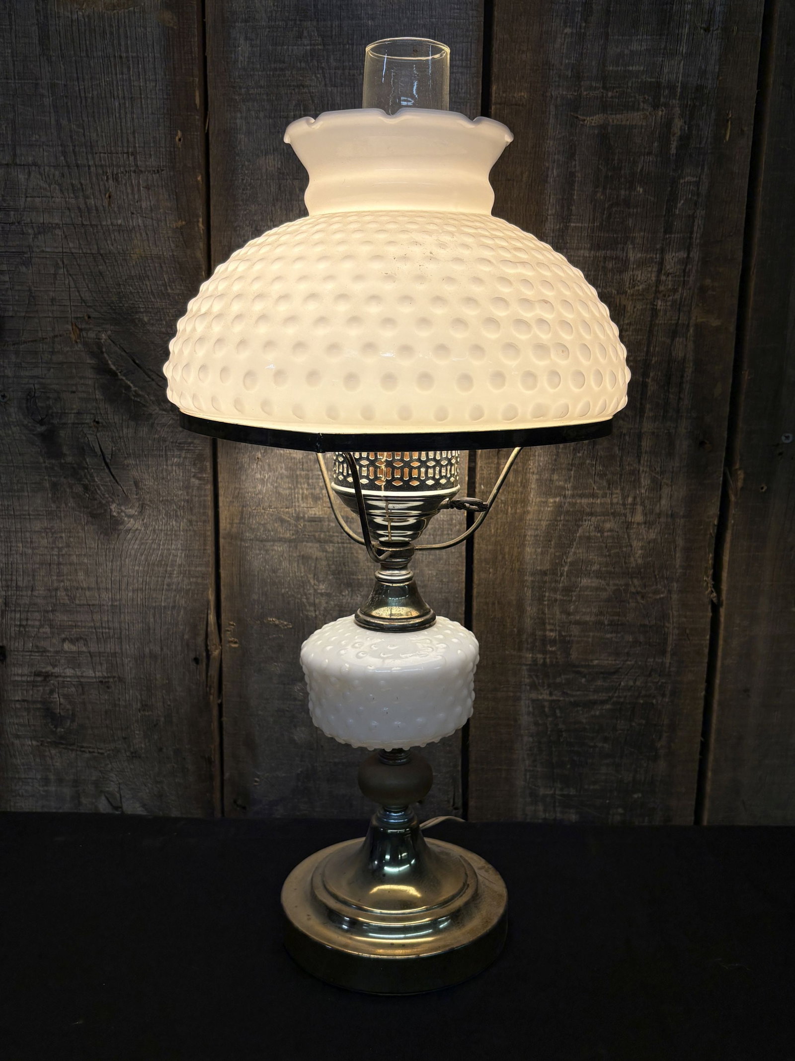 Vintage Hobnail Milk Glass Table Lamp 10"X20": Vintage Hobnail Milk Glass Table Lamp 10"X20"
