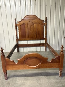 Antique Victorian Style Full Sized 55" Bed 60"X81"X72"