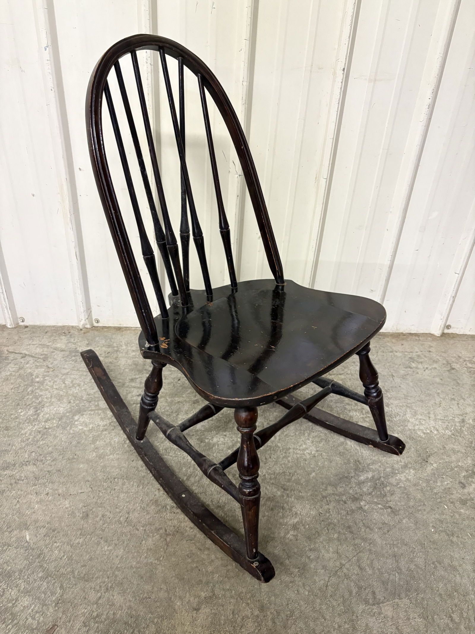 Vintage Early 20th Century Windsor Style Childs Rocking Chair 17"X30"X36": Vintage Early 20th Century Windsor Style Childs Rocking Chair 17"X30"X36"
