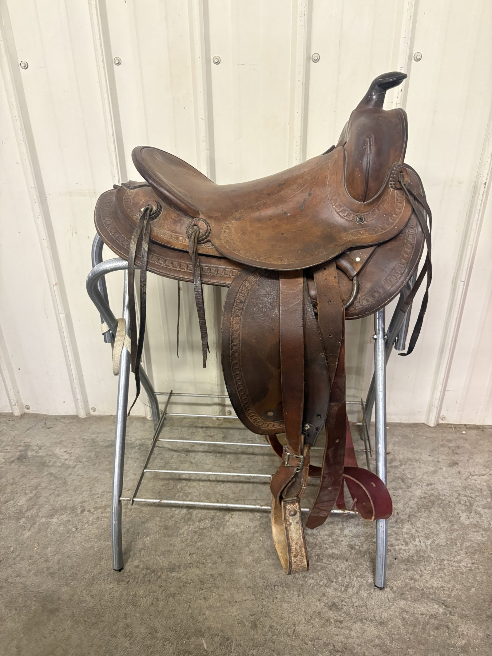 Western Wade Horse Saddle Only 19"X23": Western Wade Horse Saddle Only 19"X23"
