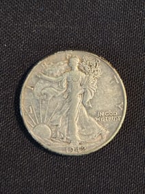 1942 Walking Liberty Half Dollar (90% Silver) 1.2"