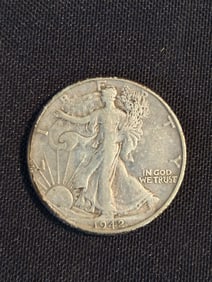 1942 Walking Liberty Half Dollar (90% Silver) 1.2"