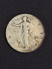 1945 Walking Liberty Half Dollar (90% Silver) 1.2"
