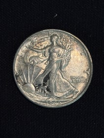 1946 Walking Liberty Half Dollar (90% Silver) 1.2"