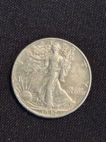 1947 Walking Liberty Half Dollar (90% Silver) 1.2"