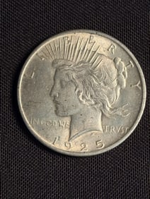 1925 Peace Dollar (90% Silver) 1.5"