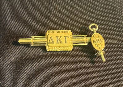 10K Yellow Gold Delta Kappa Gamma Sorority President Pin Brooch And Pin (9g) (App. 1")