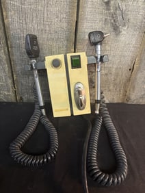 Welch Allyn Model 74710 Transformer / Ophthalmoscope Otoscope w/Attachments 4"X9"X10"