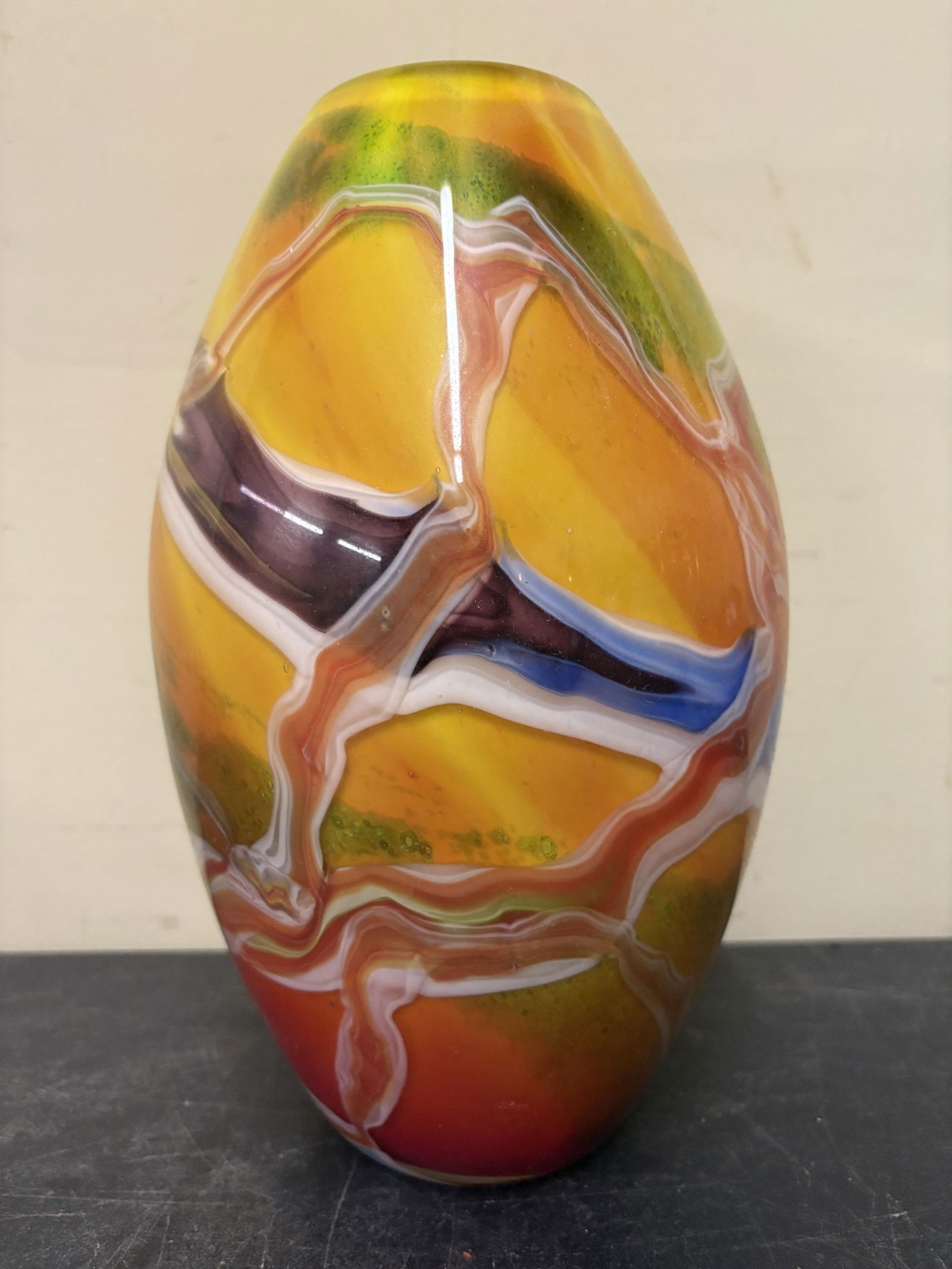 Dale Tiffany Hand Blown Glass Art Vase - 6.5"x11.5": Dale Tiffany Hand Blown Glass Art Vase - 6.5"x11.5"