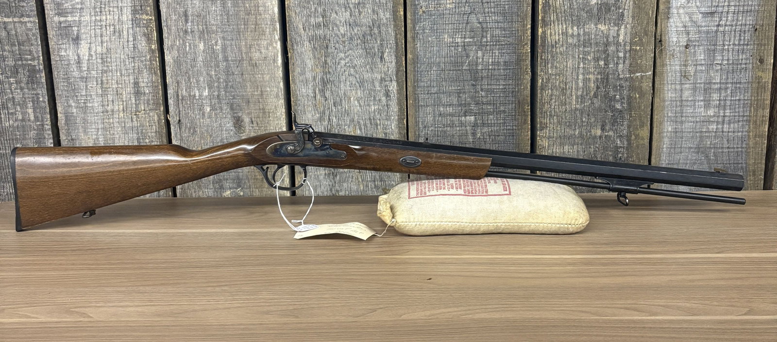 Traditions "Deer Hunter" Black Powder .50 Cal. Serial: 280756 39": Traditions "Deer Hunter" Black Powder .50 Cal. Serial: 280756 39"