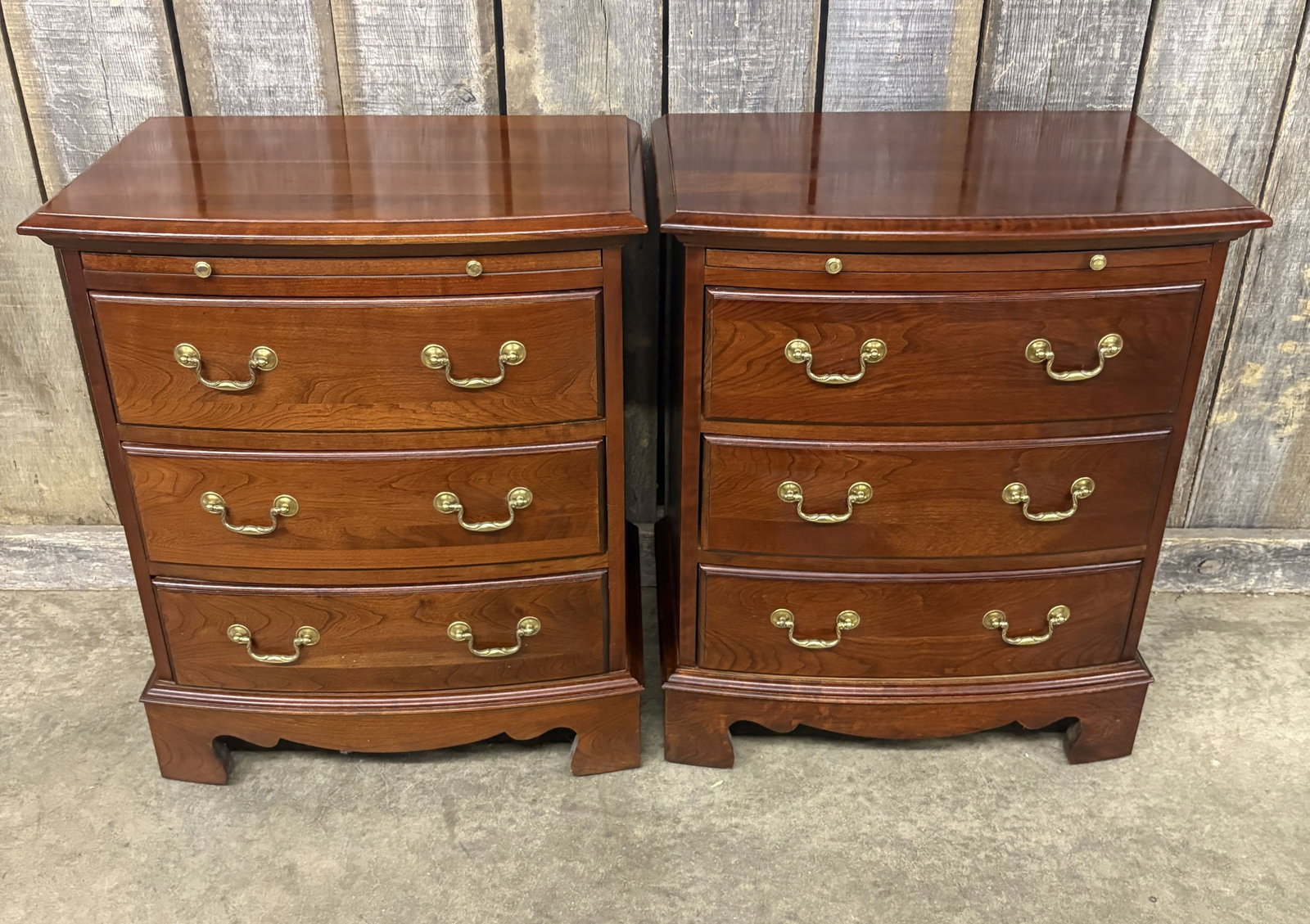 Pair Of Pennsylvania House Cherry Night Stands 16"X24"X29": Pair Of Pennsylvania House Cherry Night Stands 16"X24"X29"