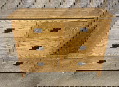 Amish-Made Mission Style Oak Dresser 17"X48"X37"