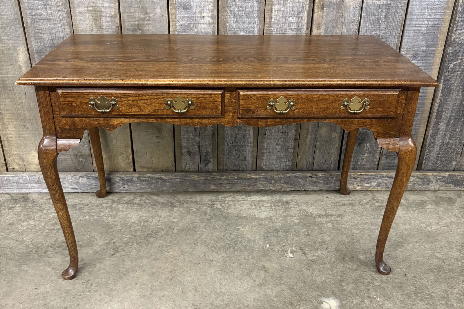 Bassett Queen Anne Style Oak Console Or Sofa Table 24"X50"X31": Bassett Queen Anne Style Oak Console Or Sofa Table 24"X50"X31"