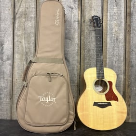 Taylor GS Mini Acoustic Guitar With Gig Bag 14"X38"X8"