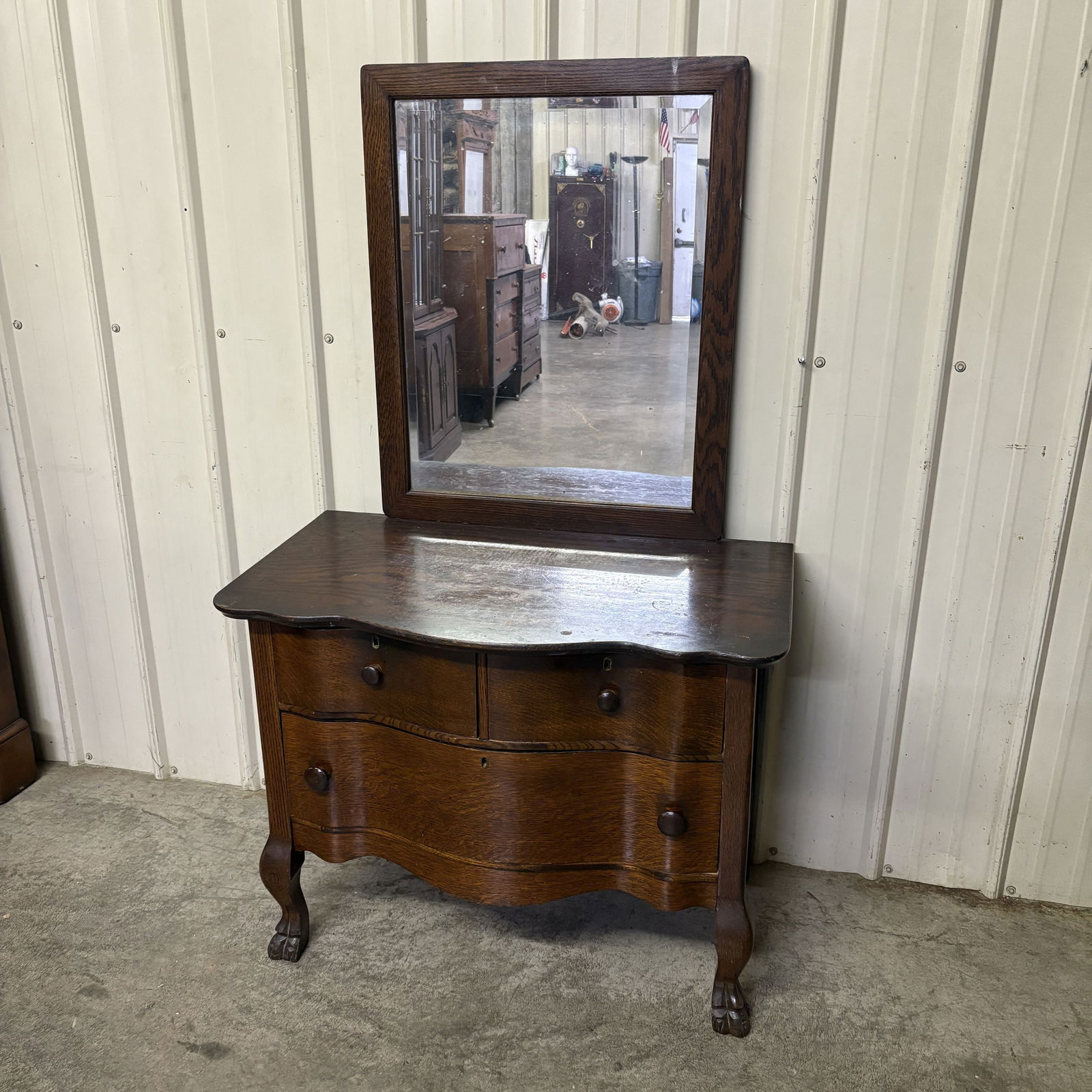 Antique Serpentine Front Tiger Oak Dresser With Mirror 20"X36"X60": Antique Serpentine Front Tiger Oak Dresser With Mirror 20"X36"X60"