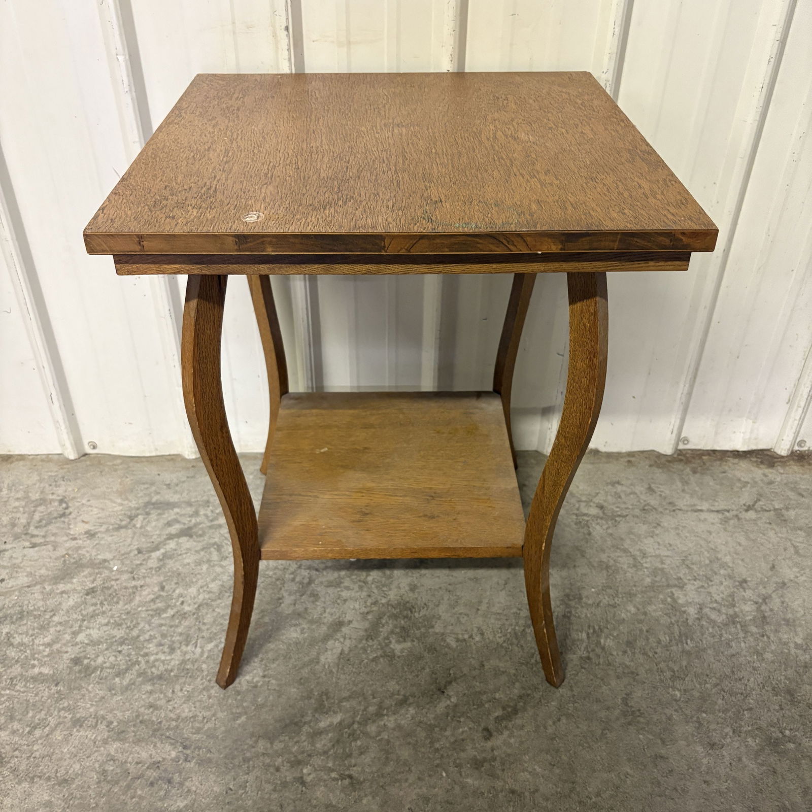 Vintage Square Quarter-Sawn Oak Two. Tier Side Table With Cabriole Legs 22"X28": Vintage Square Quarter-Sawn Oak Two. Tier Side Table With Cabriole Legs 22"X28"