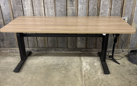 Electric Height Adjustable Standing Desk With Woodgrain Top 29"X70"X29"