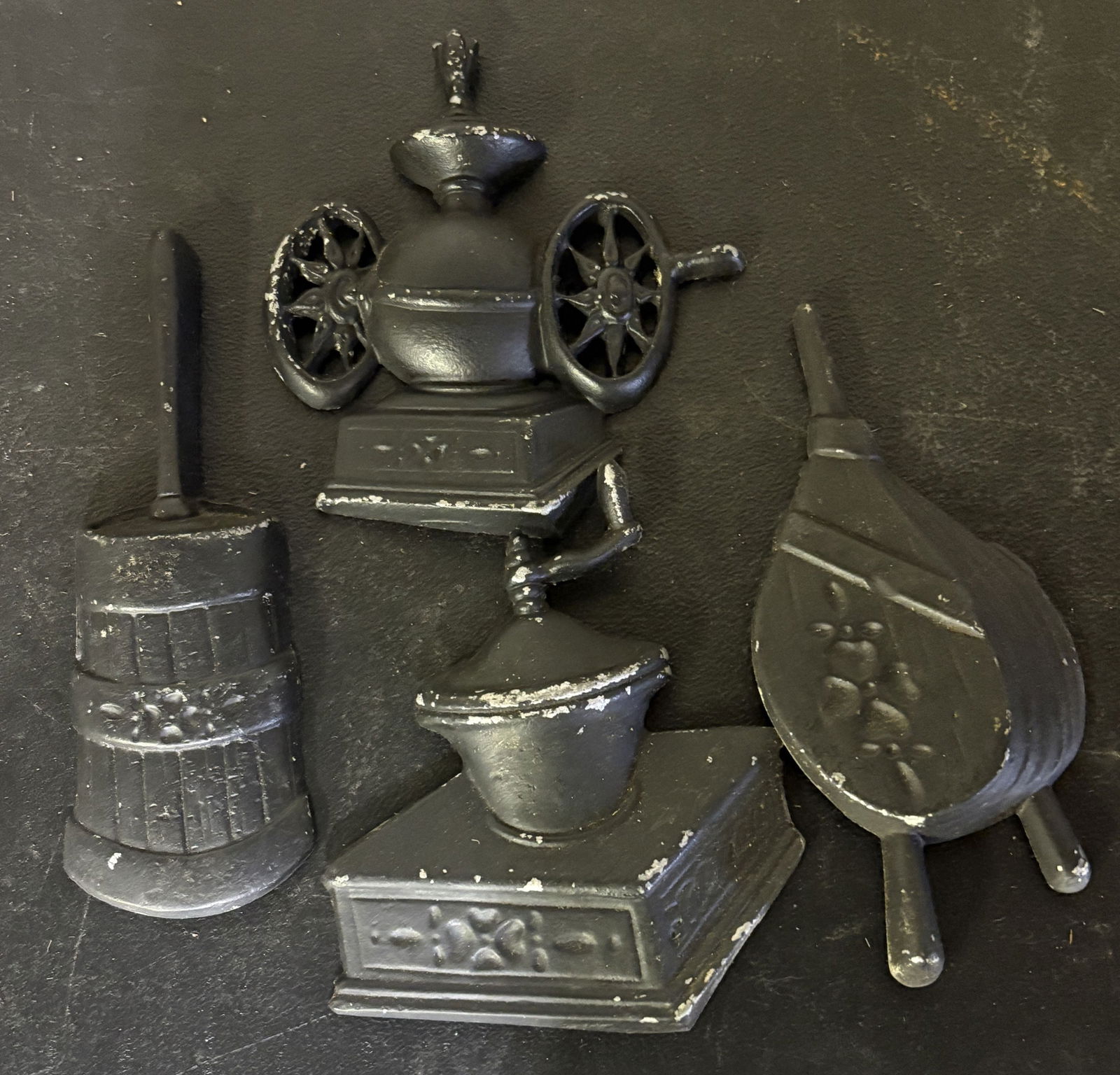 Sexton Cast Iron Kitchen Wall Decoration 7": Sexton Cast Iron Kitchen Wall Decoration 7"