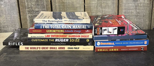 Lot Of Assorted Gun-Related Books And Manuals 15"