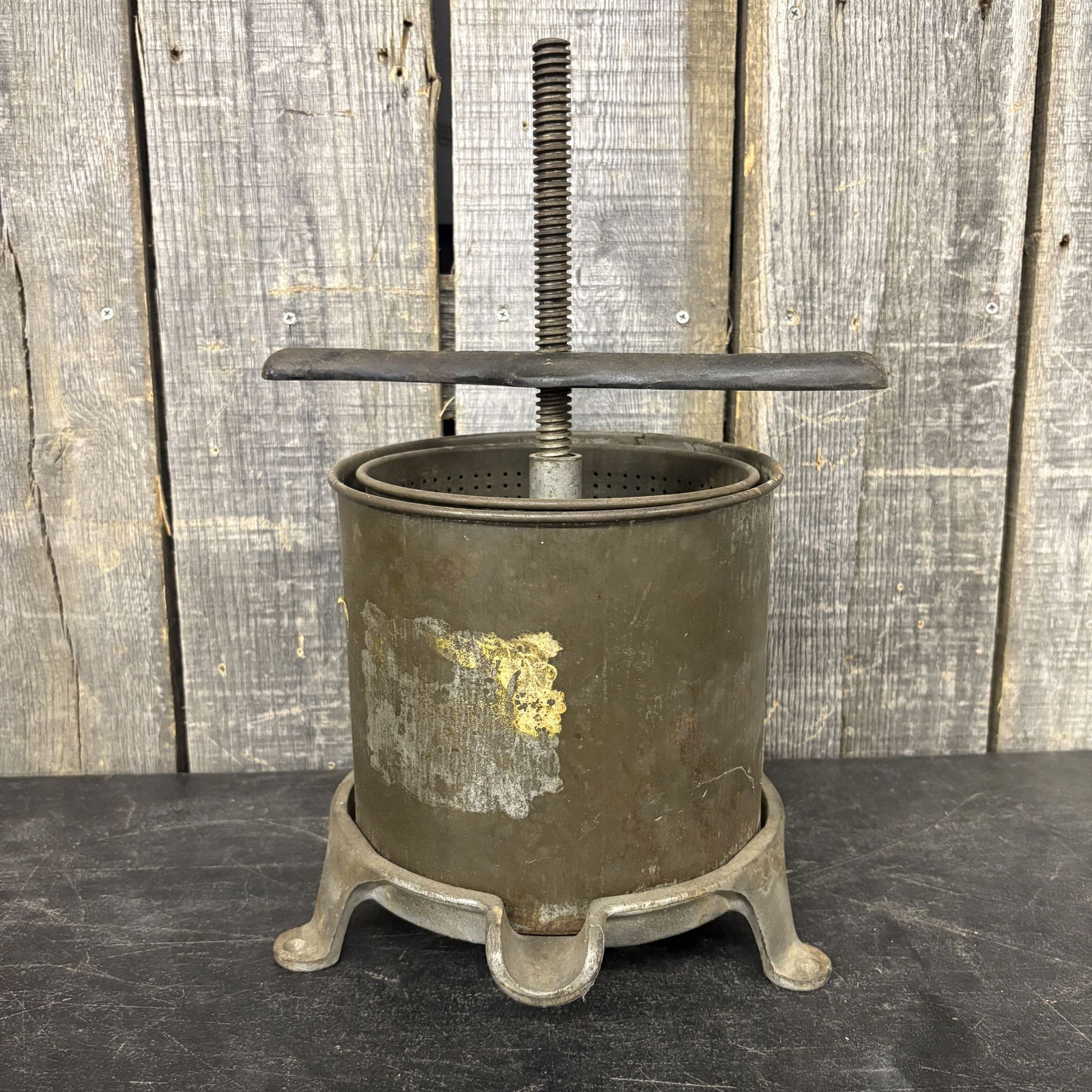 Juicy Fruit" Cider Press - Lard Press; Cast Iron/Metal; 12"X17: Juicy Fruit" Cider Press - Lard Press; Cast Iron/Metal; 12"X17