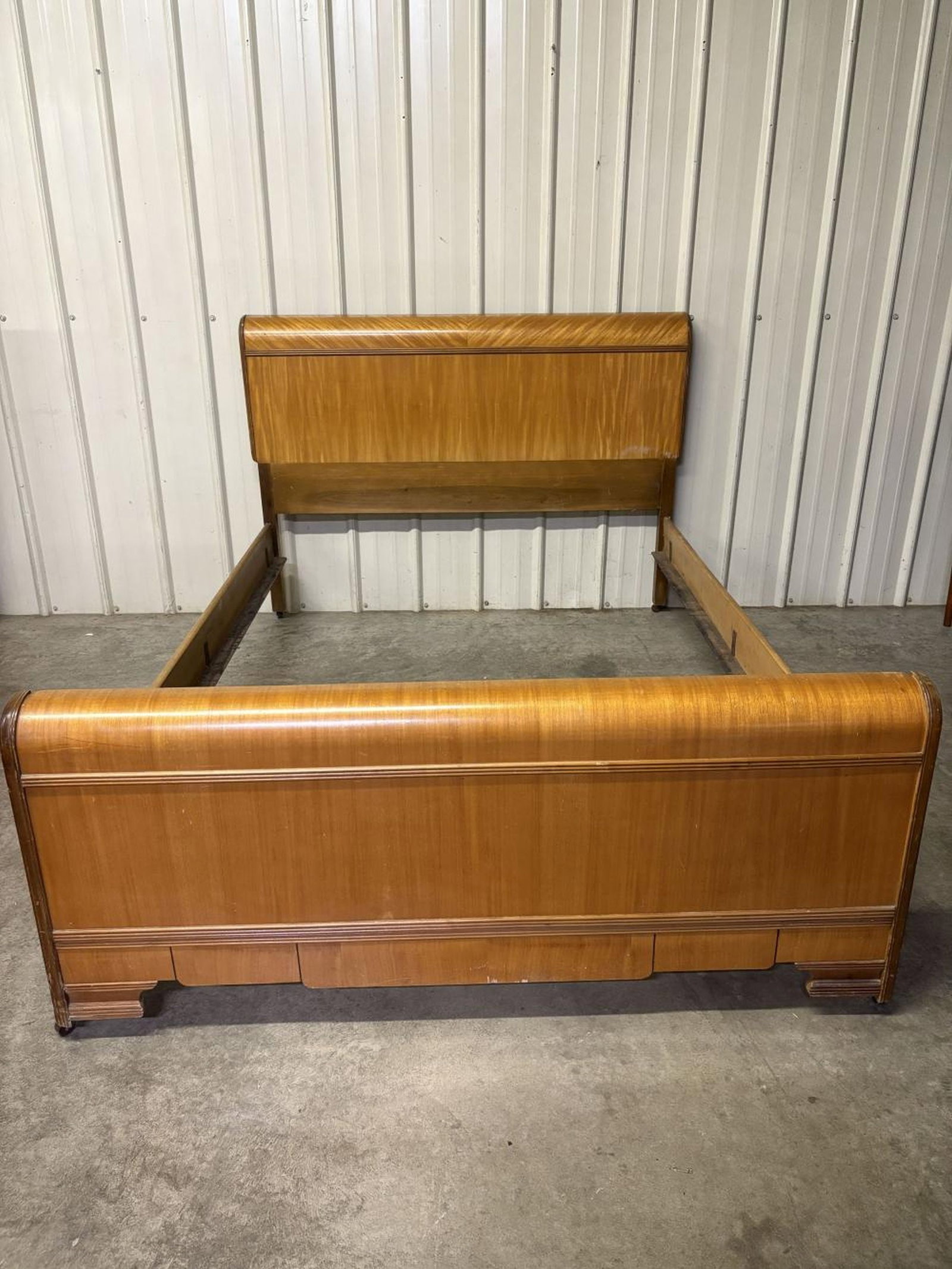 Art Deco Waterfall Bed Full 55" 58"X83"X43": Art Deco Waterfall Bed Full 55" 58"X83"X43"