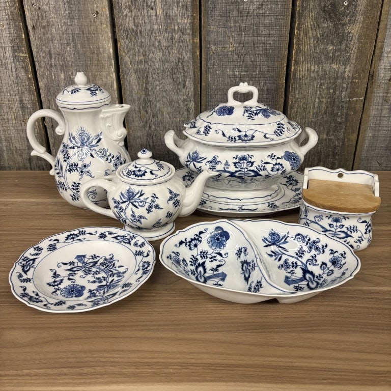 Collection Of Blue Danube Porcelain China (Largest 12.5") (1 of 12)