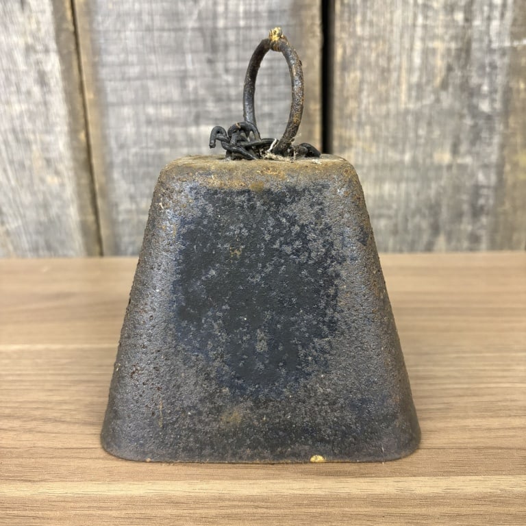Antique Metal Cow Bell 4.5"X6": Antique Metal Cow Bell 4.5"X6"