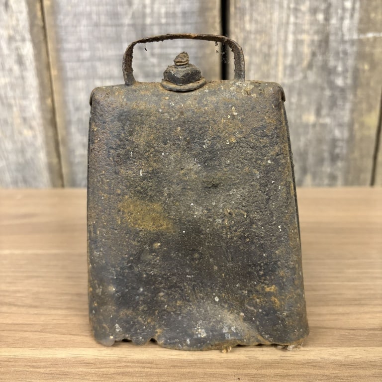 Antique Metal Cow Bell 4.5"X5.5" (1 of 3)