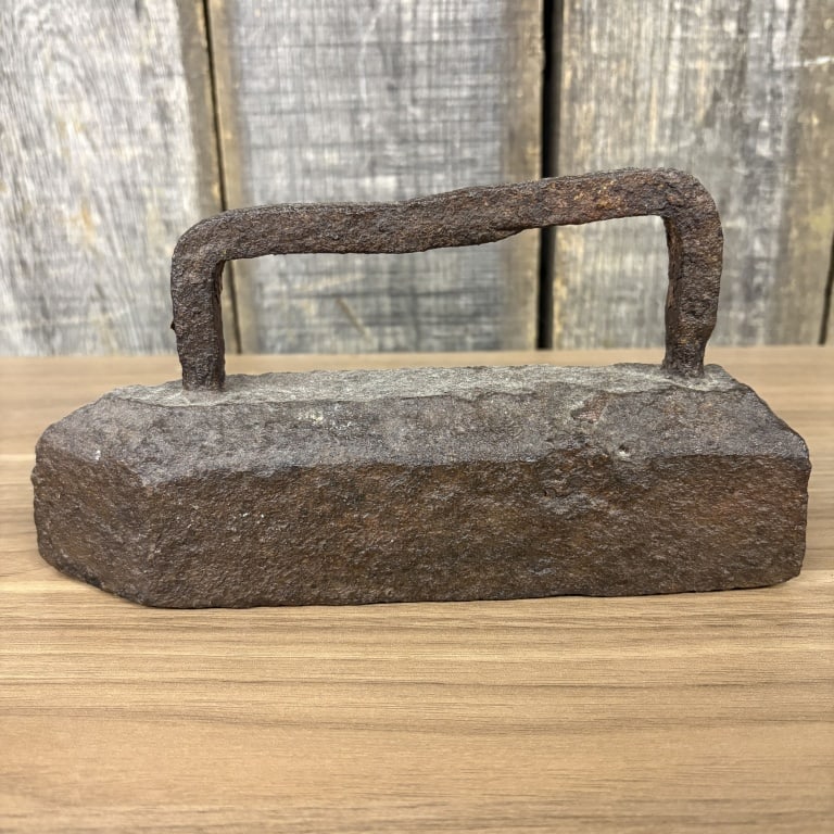 Antique Cast Iron Tailor's Sad Iron 9"X2.5"X5" (1 of 5)