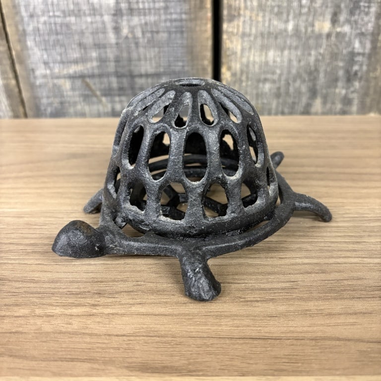 Mid-20th Century Cast Iron Turtle String Holder 5.5"X3" (1 of 4)
