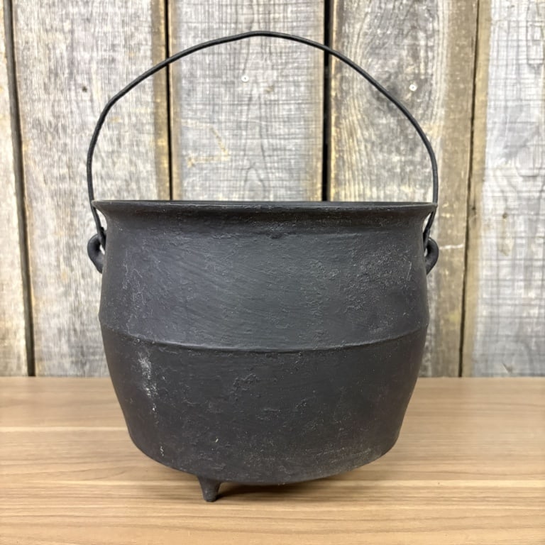 Antique Cast Iron Cauldron Or Bean Pot 11"X14" (1 of 4)