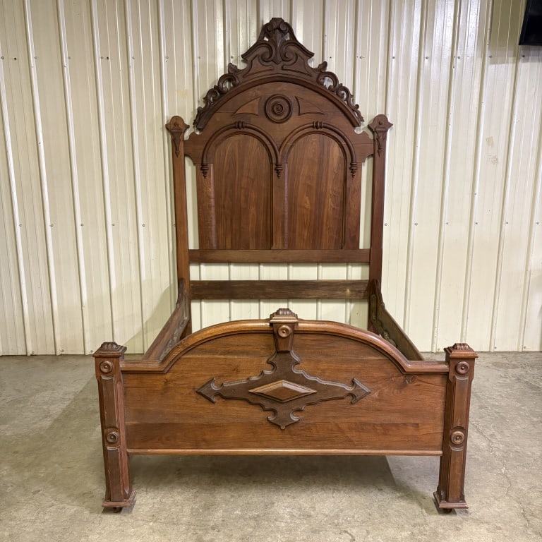 Antique Victorian Renaissance Revival Walnut Bed Frame 61"X80"X96" (1 of 10)