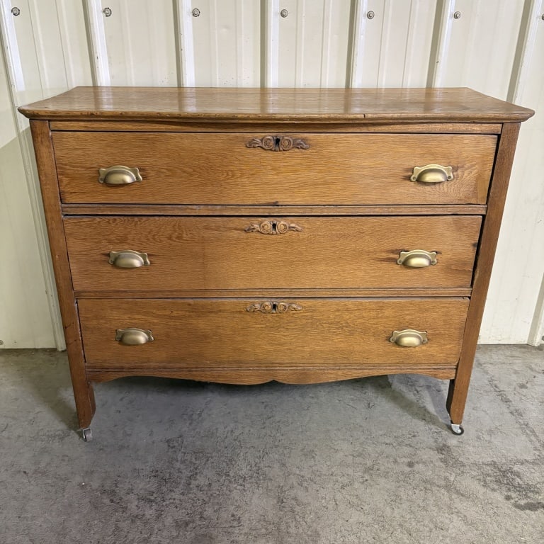 Antique Oak Three Drawer Dresser 19"X41"X33" (1 of 5)