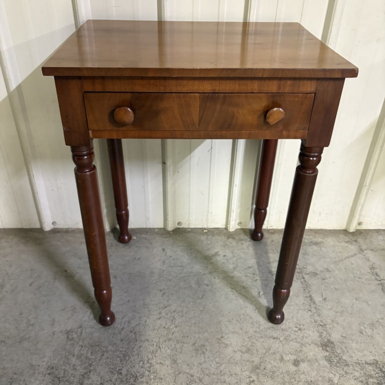 Antique American Sheraton Style Cherry One Drawer Side Table - Work Stand 17"X22"X29": Antique American Sheraton Style Cherry One Drawer Side Table - Work Stand 17"X22"X29"