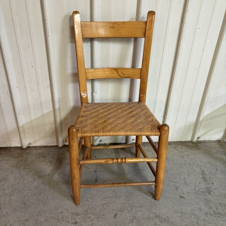 Antique Shaker Style Maple Ladder-Back Side Chair With Woven Rush Seat 17"X17"X33" (1 of 4)
